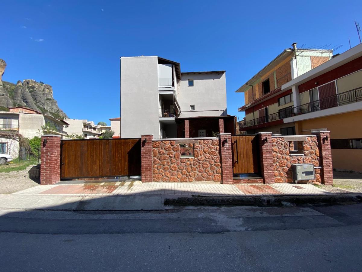 Escape At Meteora Apartment Kalambaka Exterior photo